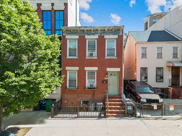 151 14th St, Brooklyn, NY 11215