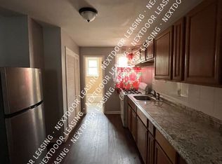 90 E 21st St #1M, Bayonne, NJ 07002