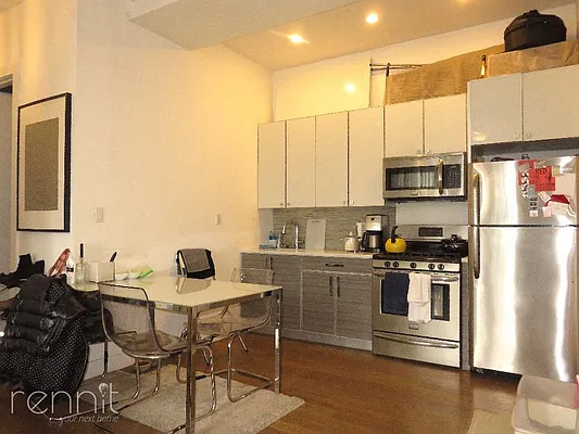 Rented by Rennit Inc. | media 37