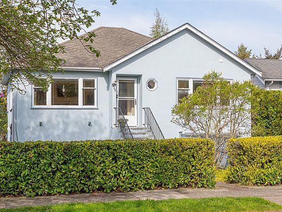 3rd image of 336 Irving Rd