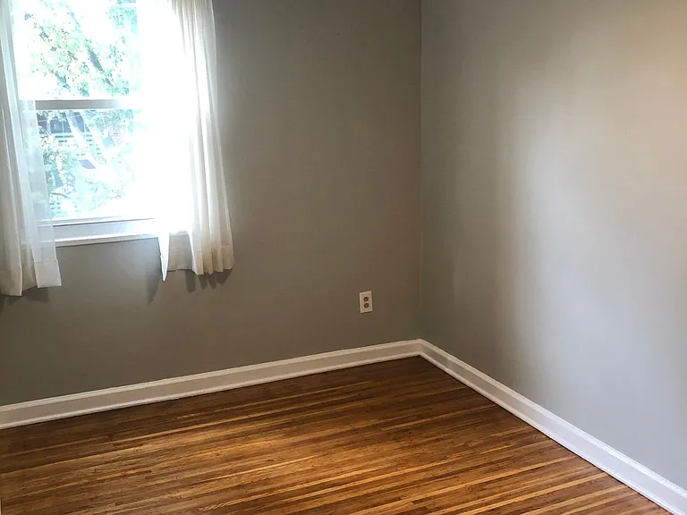 11 Lincoln Dr — Photo 8