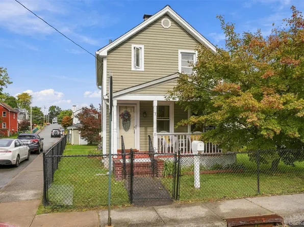 15 S Walnut Street, Beacon, NY 12508