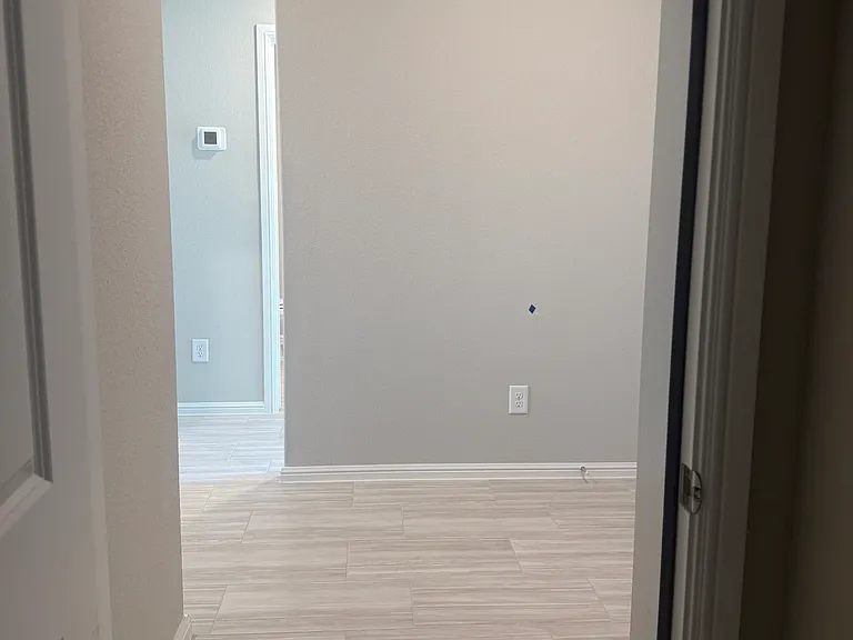 1353 Dillard Creek Dr — Photo 10