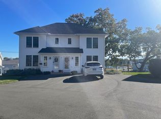 8 Rogers St #B, Branford, CT 06405
