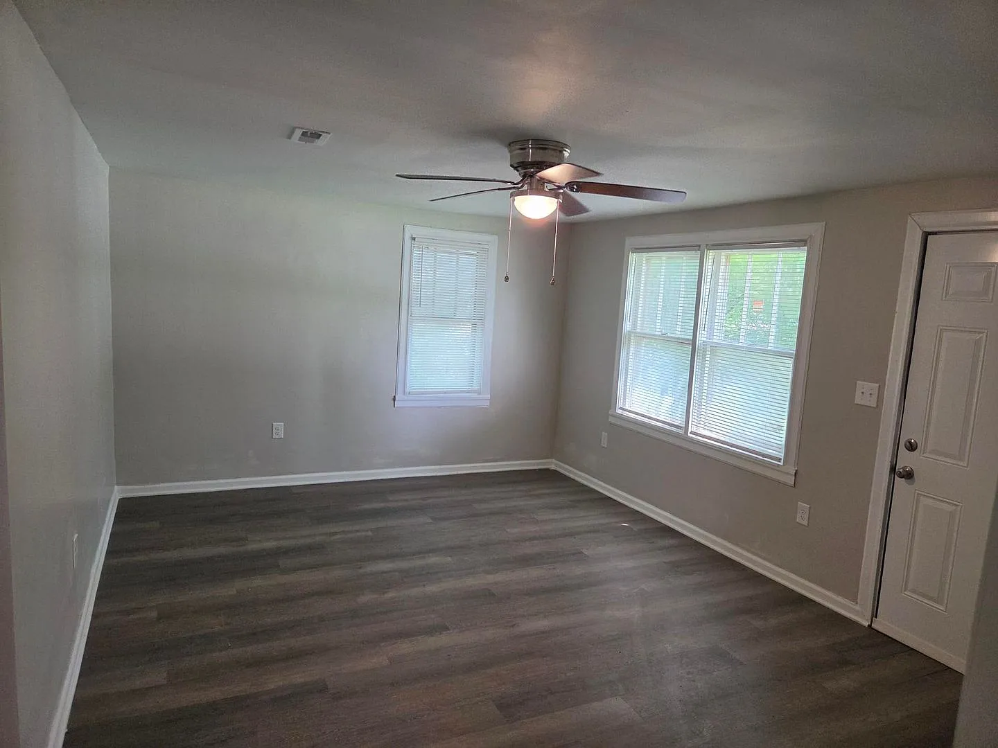 3152 S Stratford Road — Photo 3