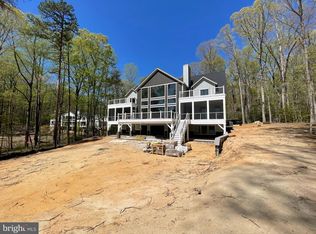 290 Carrs Bridge Rd, Lake Anna Bumpass, VA 23024