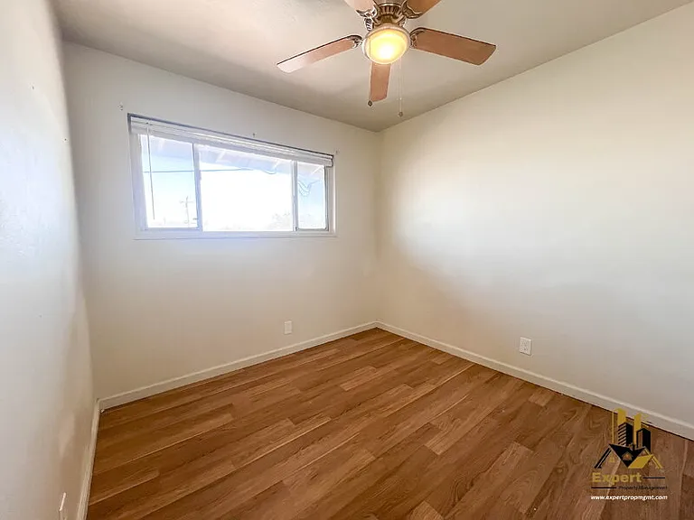 3720 Astoria St #8 — Photo 8
