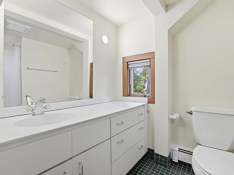 6 Forest St #R — Photo 15