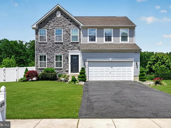 815 Kristin Ln, Williamstown, NJ 08094