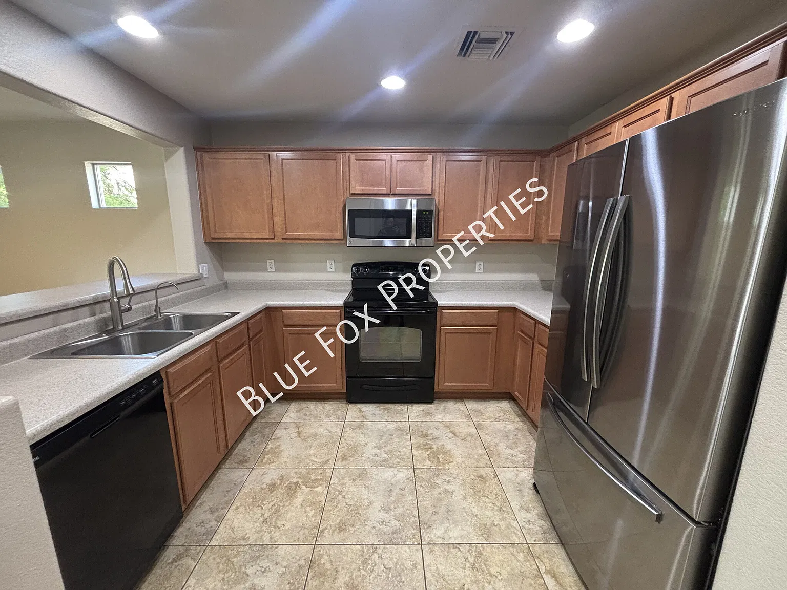 10640 E Singing Canyon Drive — Photo 2