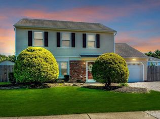 23 Meadow Ln, Old Bridge, NJ 08857