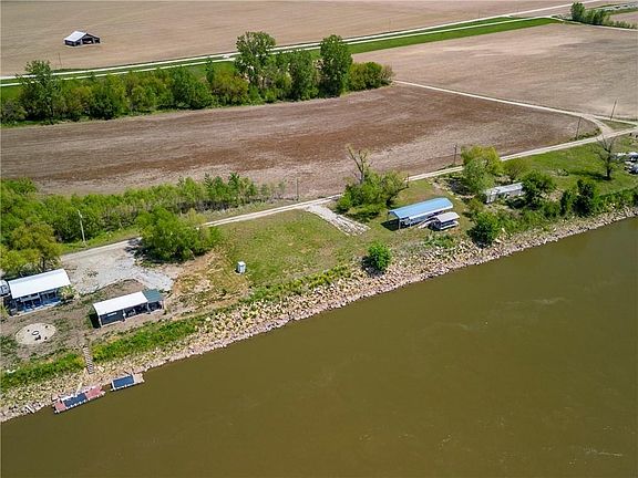 3rd image of 32067 Parma Dr