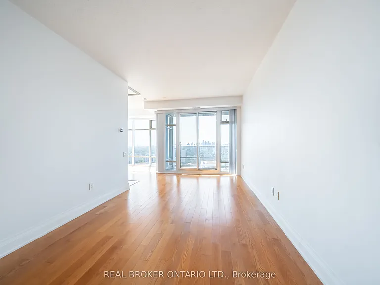 2191 Yonge St #4403 — Photo 6