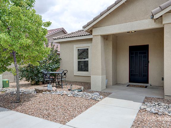 3rd image of 804 Palo Duro Dr