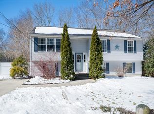 79 Pilgrim Ave, Coventry, RI 02816