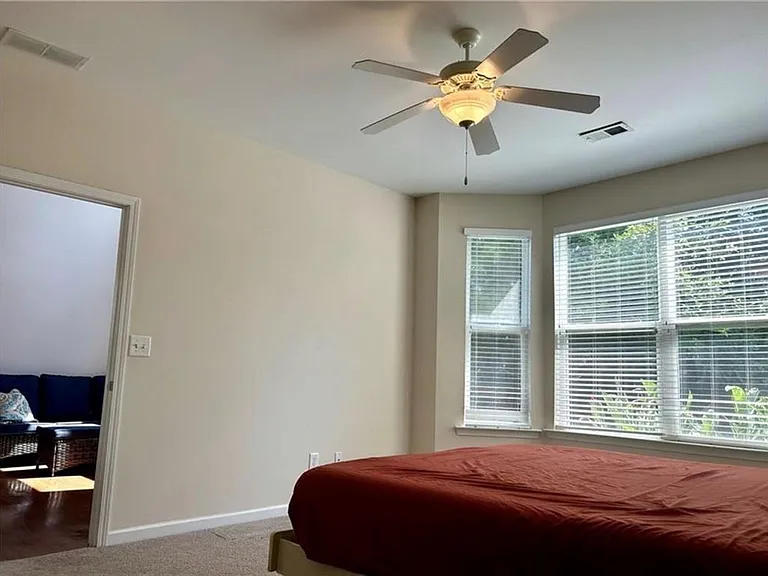 220 Stone Park Dr — Photo 17