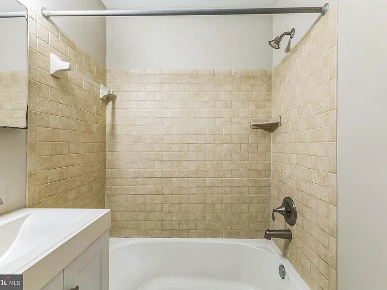 3105 Naylor Rd SE #304 — Photo 22