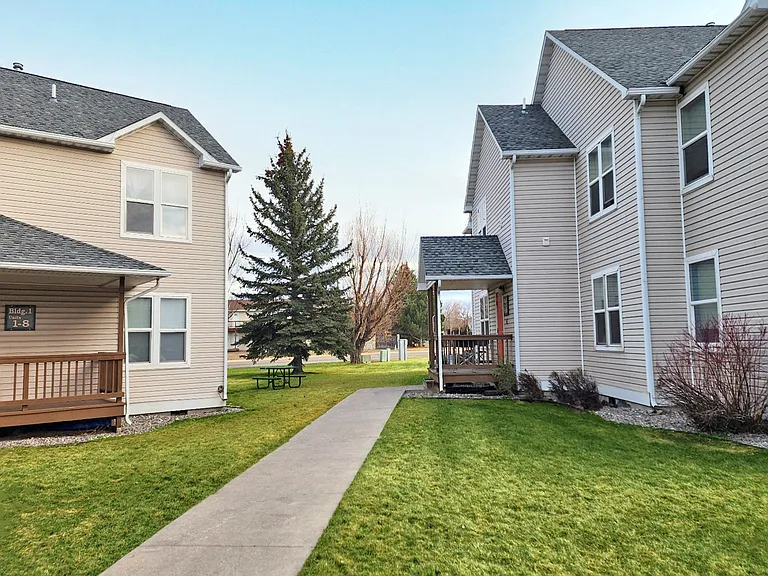 Gallatin Trails Apartments — Photo 9