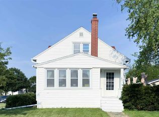 402 State St, Dysart, IA 52224
