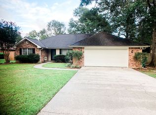 304 Edgewood Dr, Carriere, MS 39426