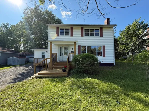 9 Poplar Road, Grand Falls-Windsor, NL A2A1V4