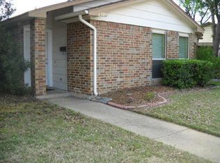 2209 Jackson Cir, Carrollton, TX 75006