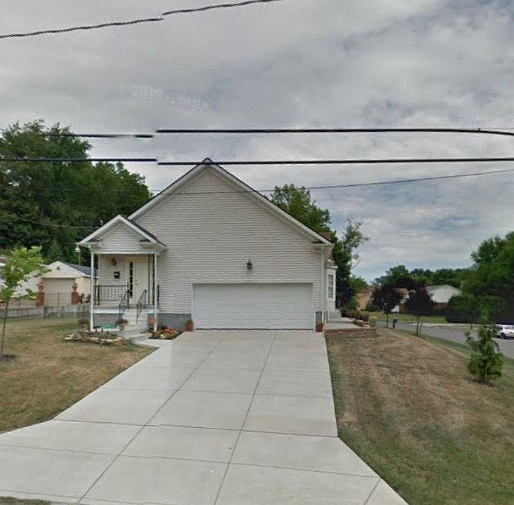 1st image of 1368 Youll St