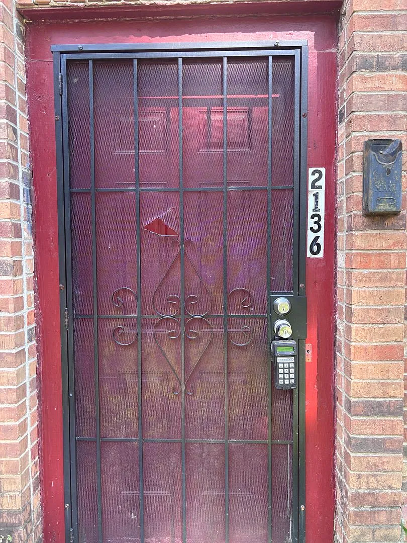 2136 East Dr. Jackson, MS 39204 — Photo 2