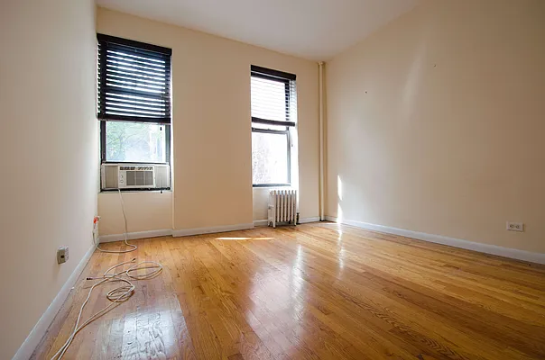 Rented by Compass | media 23