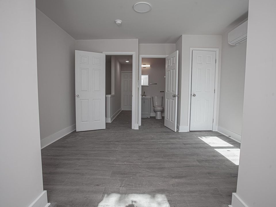 1st image of 2443 N Douglas St #11