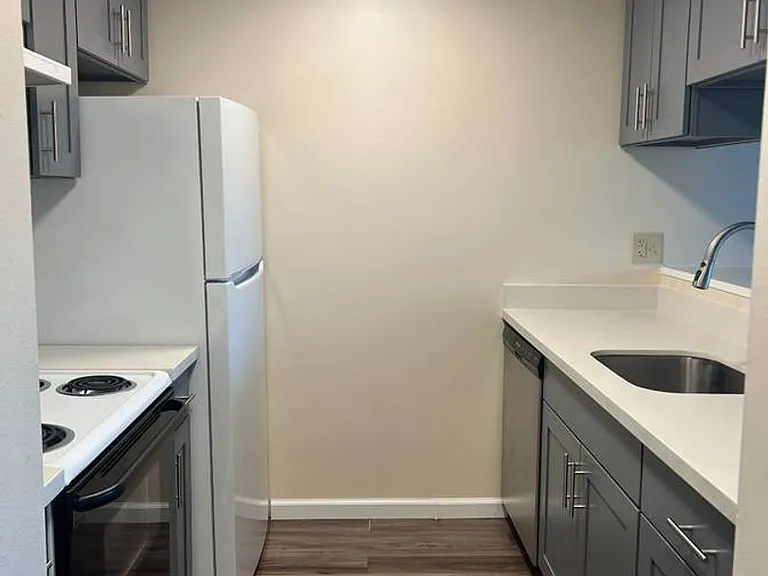 445 SW 156th St — Photo 58