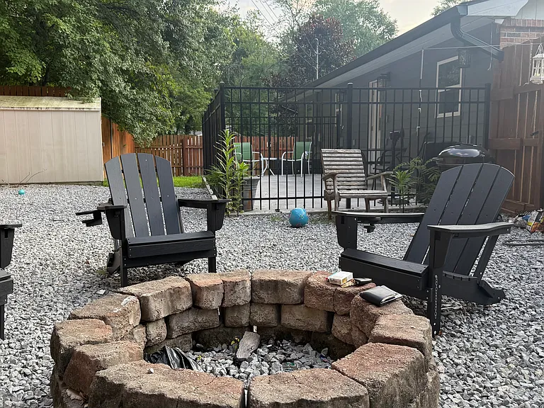 1019 Oakville Ln — Photo 15
