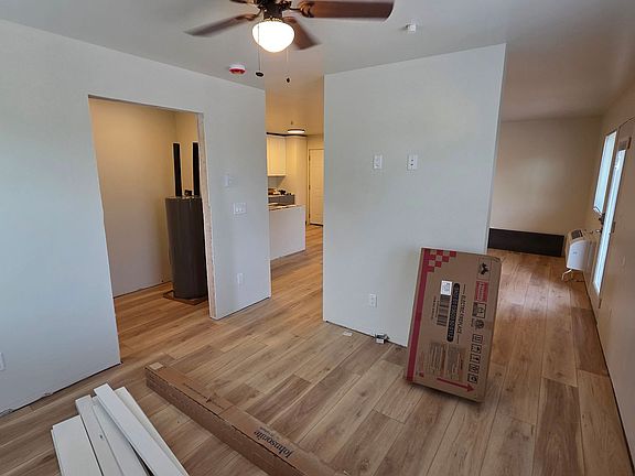 5th image of 1212 Commonwealth Ave #301