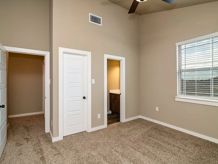 611 Harvest Moon Dr — Photo 9
