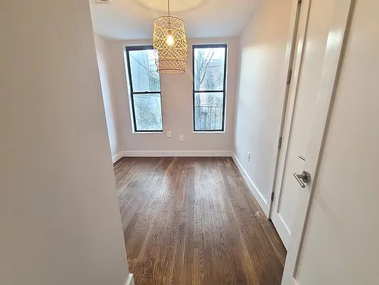 Rented by Cheskel Meisels, LREB | media 12