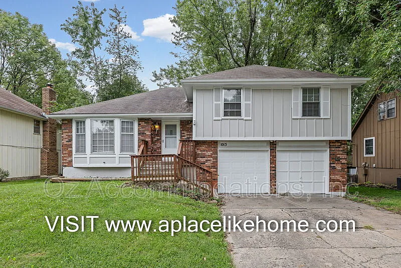 1013 E Layton Dr