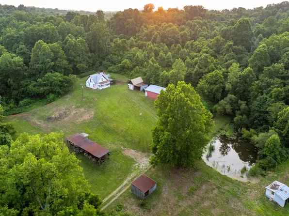 2581 Hart Ln, McConnelsville, OH 43756