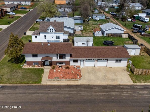 422 1st Ave W, Richardton, ND 58652