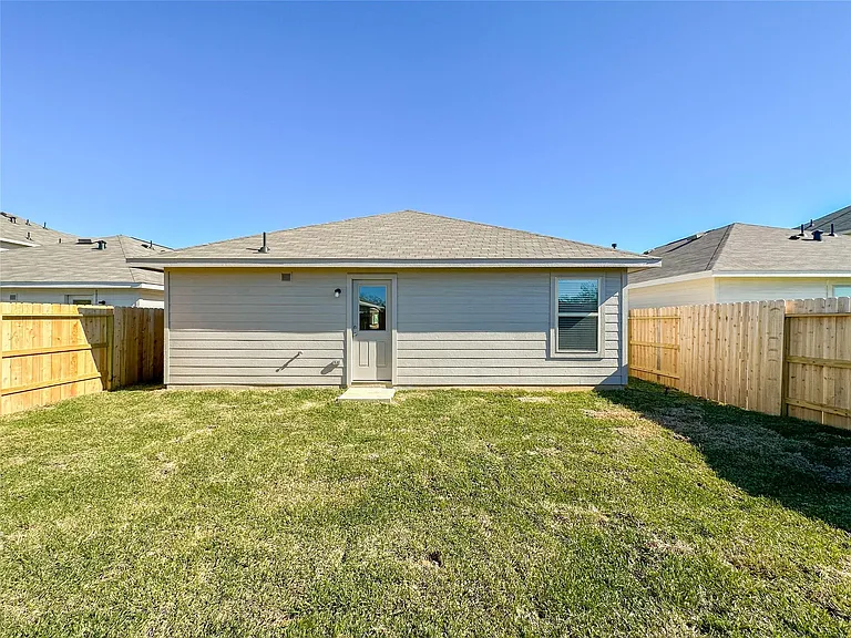 1444 Las Cuevas Dr — Photo 23