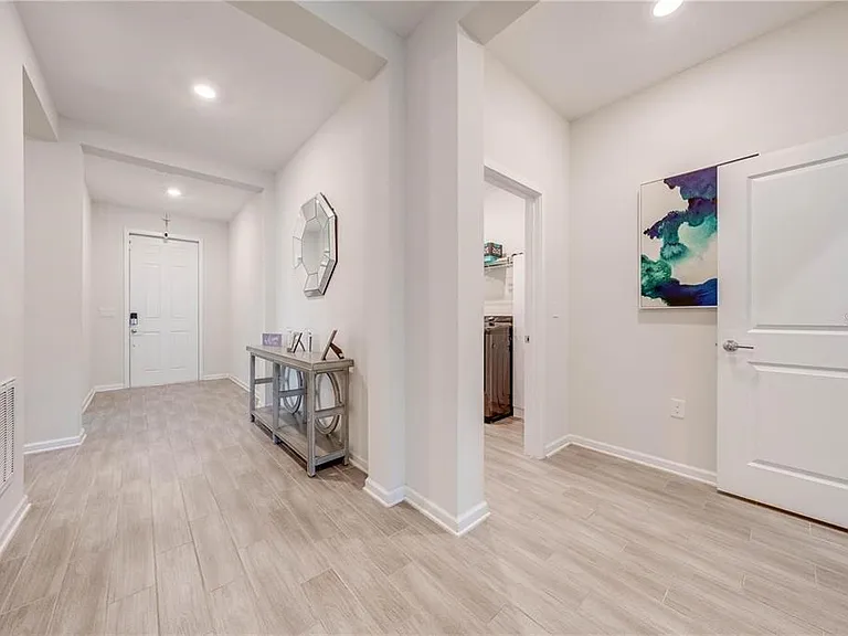 5301 Amersham Ln — Photo 19