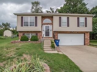 925 Parc Central Dr, Festus, MO