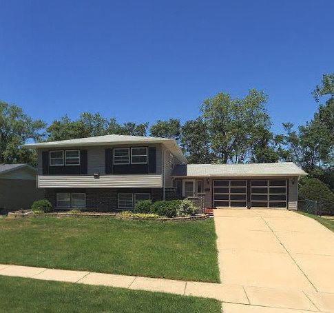 1st image of 747 W Sunset Dr