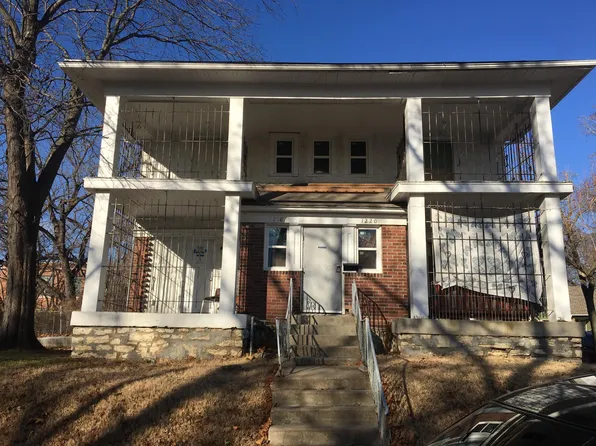 1218 E 44th St #2W, Kansas City, MO 64110