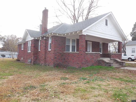 2nd image of 631 Harrison St