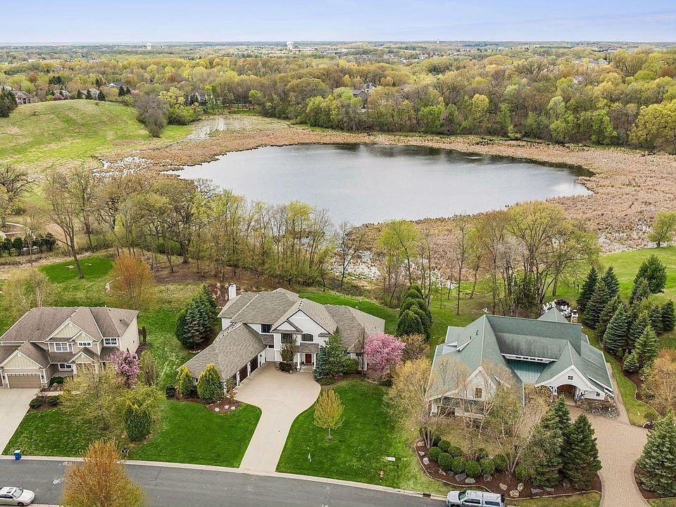 1st image of 6930 Lake Harrison Cir