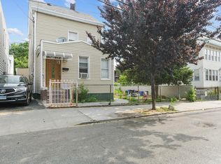 731 E 224th St, Bronx, NY 10466