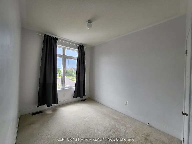 140 Elyse Ct — Photo 9
