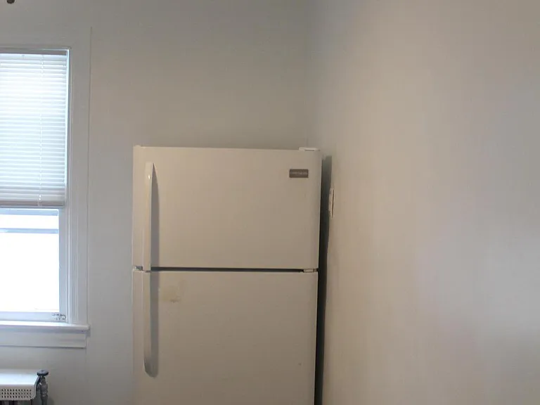 134 E Washington St #2 — Photo 5