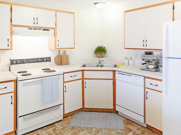 9787 Palm St NW #302
