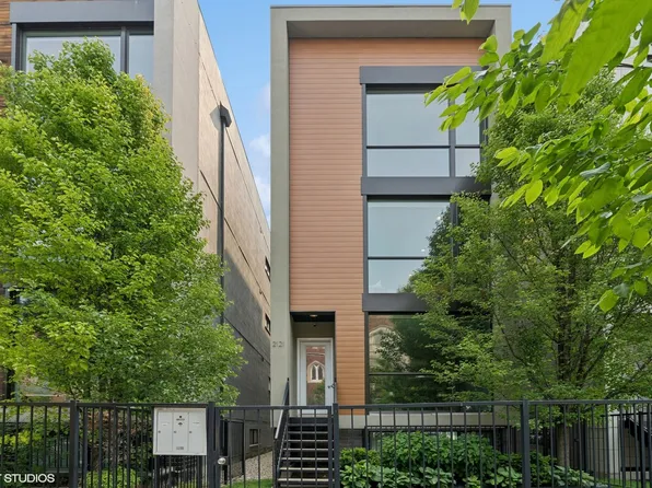 2121 N Mozart St #2, Chicago, IL 60647